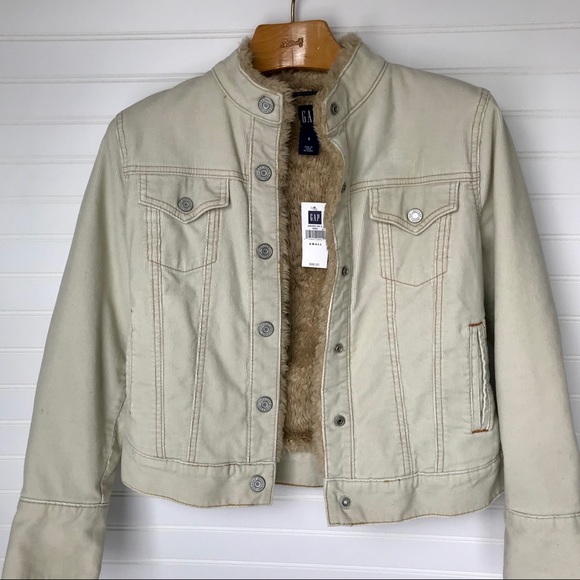 GAP Jackets & Blazers - 🆕 Tan Gap Corduroy jacket